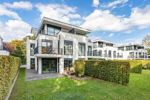 BILD_6192744-rjMrGaj6LSCTfUCmurELDrTE-Blankenese_Haus_10.182.exp.jpg