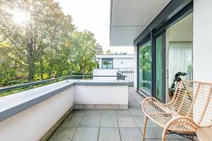 BILD_6192744-bEwfkKMCHse28C7CvAZETURh-Blankenese_Haus_10.182(15).exp.jpg