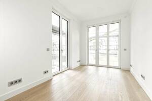 BILD_6155294-j7N5Zn3DfWBKRTsMAbabzqmo-1. OG_An der Alster_37_20099_Hamburg_Schlafzimmer_2866(2).web.jpg