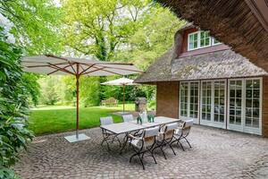 TITELBILD_2803729-LL7bb38SkG3of1Nj42VGKrpc-Alstertal_Haus_5512(17).exp.jpg