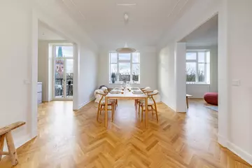 Mittelweg 121a